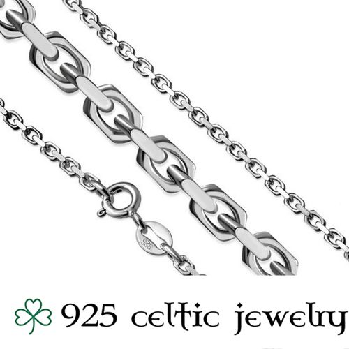 Hopeinen Kelttikoru Hopeaketjulla "Opal Celtic Trinity Knot"