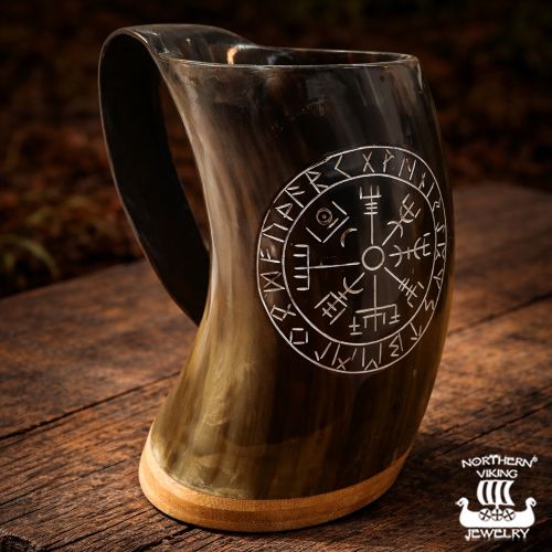 Horn Mug – Viikinkimuki Vegvísir-symbolilla Northern Viking Jewelry.
