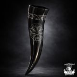 Juomasarvi Vegvísir-symbolilla – Viikinkien Drinking Horn.