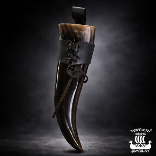 Juomasarvi nahkaisella vyöpidikkeellä Viikinkien Drinking Horn Northern Viking jewelry.