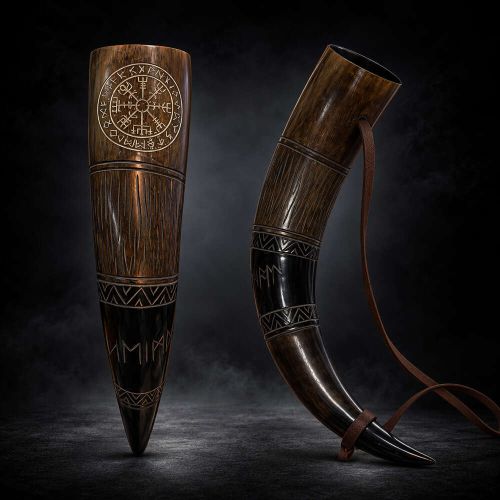 Juomasarvi Vegvisir-riimukuviolla ja nahkaisella kantohihnalla Northern Viking jewelry.
