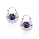 Teräksiset Amethyst-korvarenkaat.